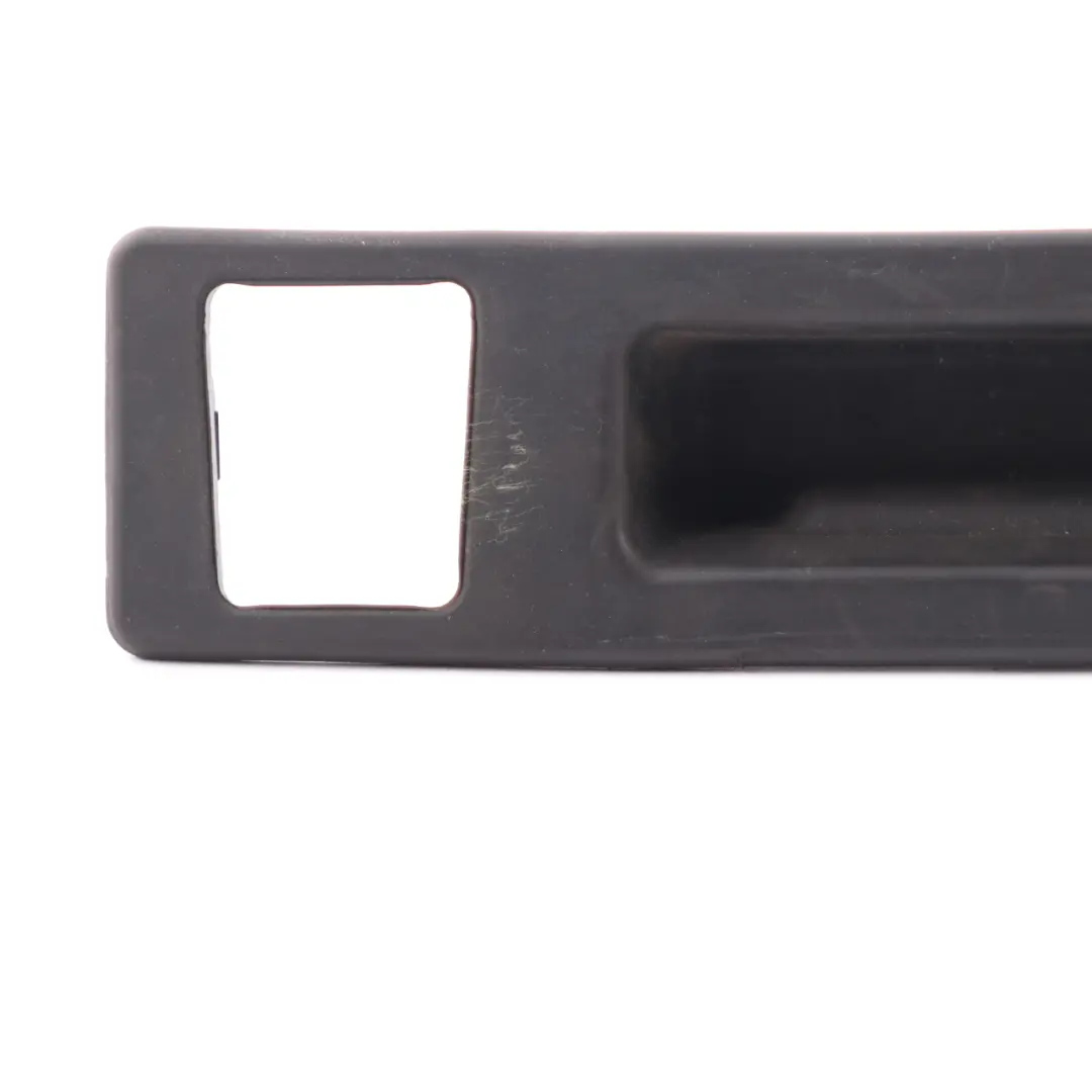  Asa portón trasero BMW F10 F11 F30 F31 Botón apertura maletero - SKU 7368753-2 - Número de pieza 7368753