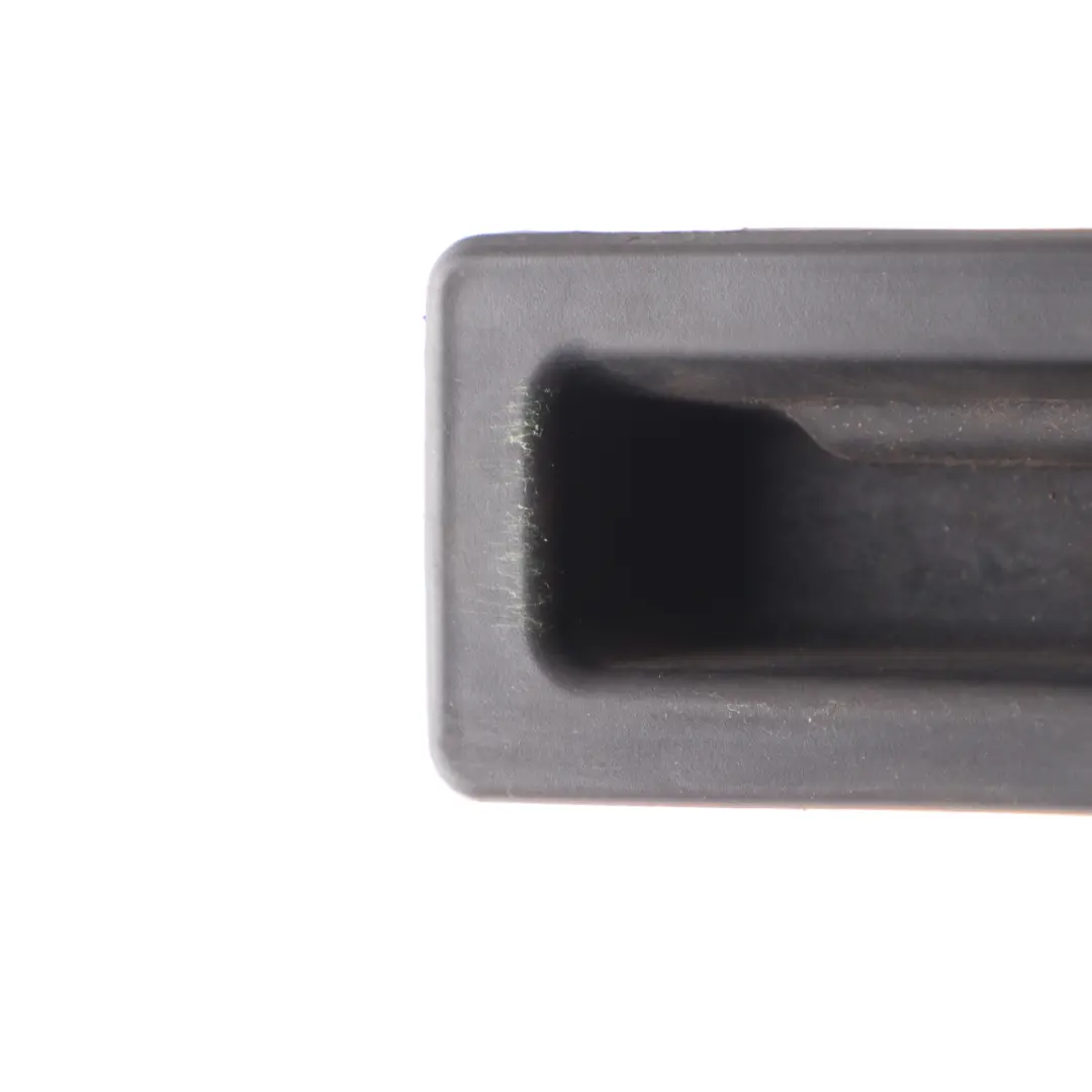 Poignée hayon BMW F10 F11 F30 F31 Bouton poussoir d'ouverture de coffre pour à propos du numéro de pièce 7368753 Poignée hayon BMW F10 F11 F30 F31 Bouton poussoir d'ouverture de coffre - SKU 7368753-2 - Numéro de pièce 7368753