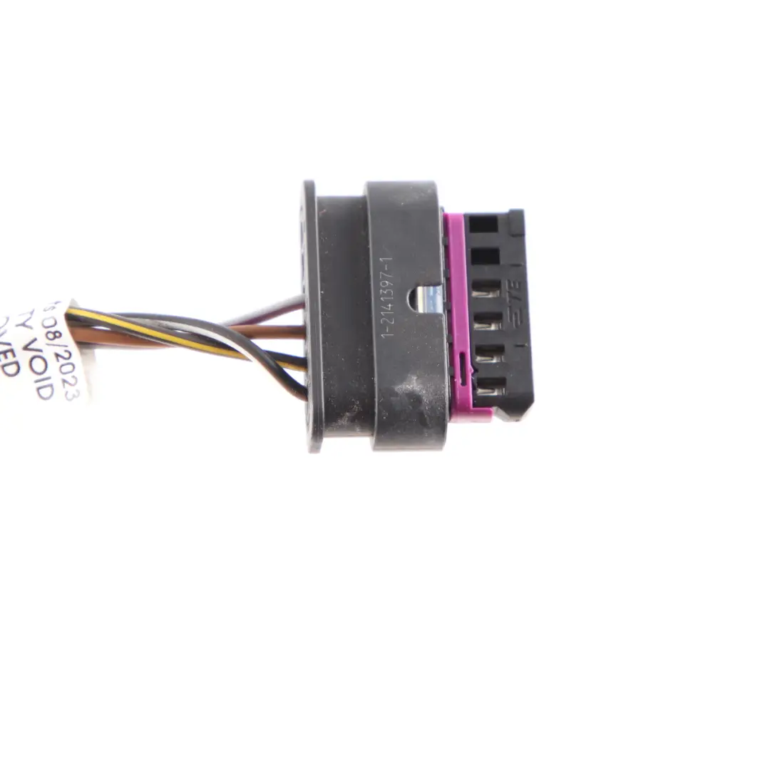 BMW F30 F80 M3 LCI Stecker Buchse Verkabelung Licht Hinten Links 1-2141397-1 - SKU 7369117-3 - Teilenummer 7369117