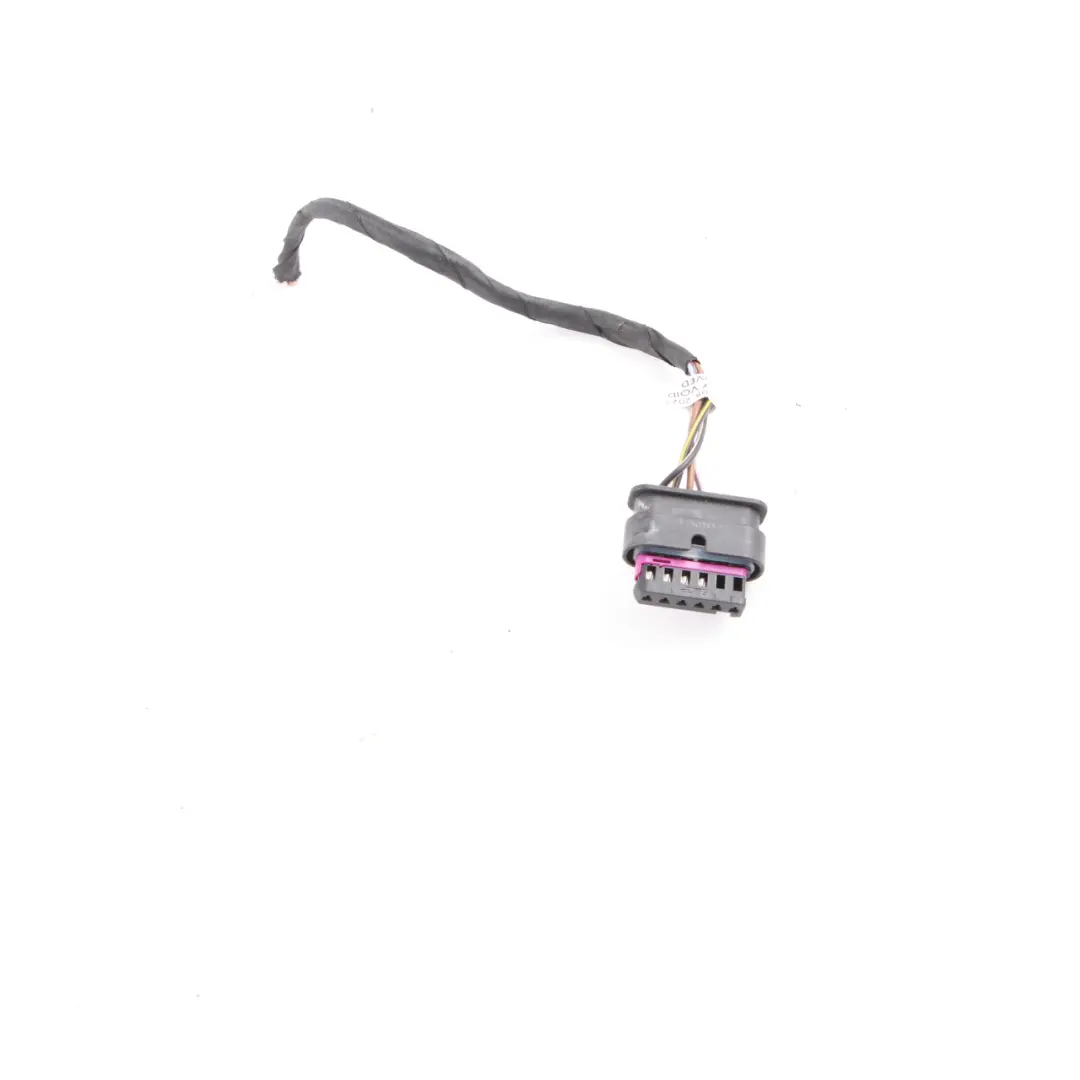 Spina Presa Cablaggio Luce Posteriore Sinistro 1-2141397-1 per BMW F30 F80 M3 LCI con numero di parte 7369117 BMW F30 F80 M3 LCI Spina Presa Cablaggio Luce Posteriore Sinistro 1-2141397-1 - SKU 7369117-3 - Numero di parte 7369117