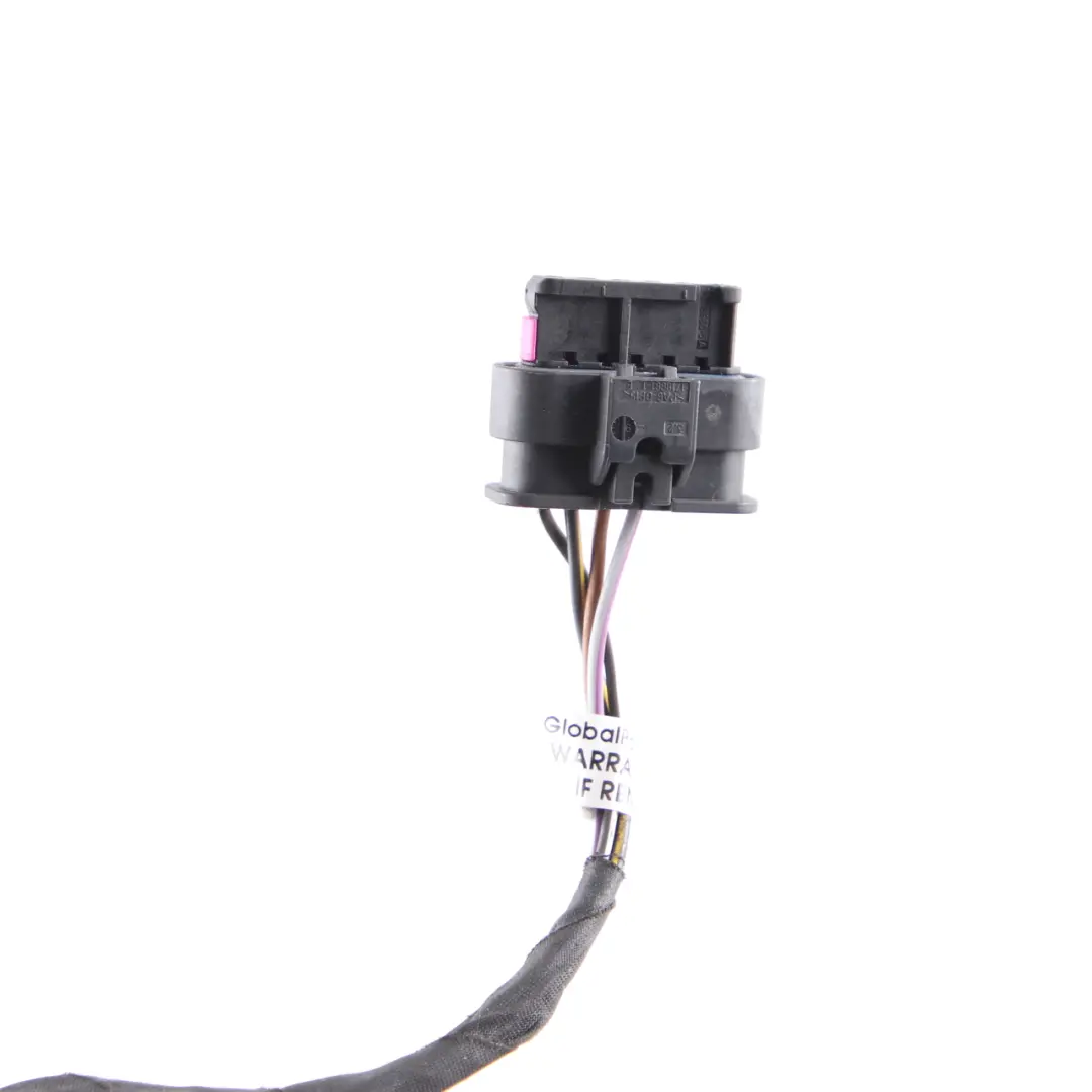 Spina Presa Cablaggio Luce Posteriore Sinistro 1-2141397-1 per BMW F30 F80 M3 LCI con numero di parte 7369117 BMW F30 F80 M3 LCI Spina Presa Cablaggio Luce Posteriore Sinistro 1-2141397-1 - SKU 7369117-3 - Numero di parte 7369117