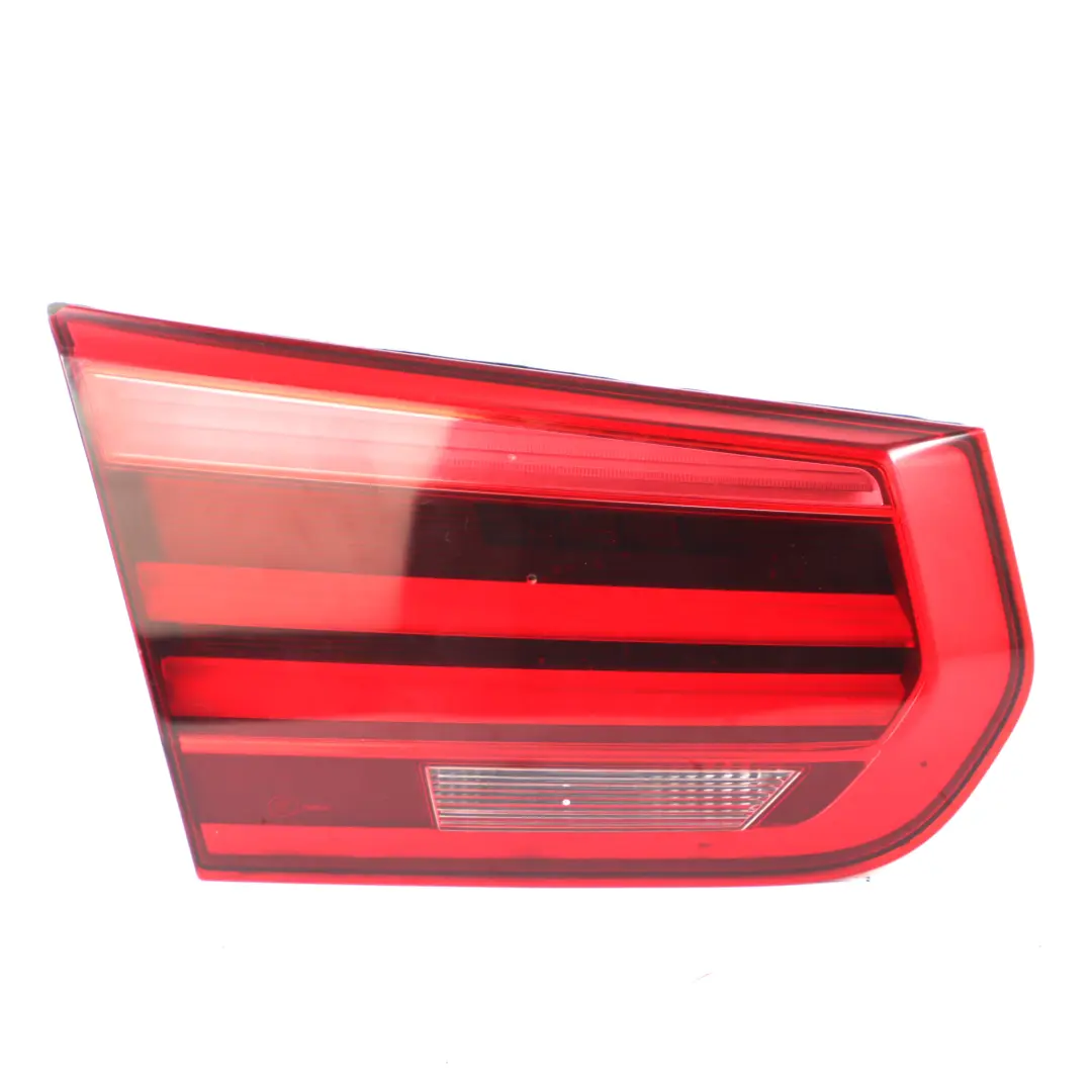 Lampada Nel Portellone Baule Portellone Posteriore Sinistro per BMW F30 F31 F80 LCI con numero di parte 7369119 BMW F30 F31 F80 LCI Lampada Nel Portellone Baule Portellone Posteriore Sinistro - SKU 7369119-3 - Numero di parte 7369119