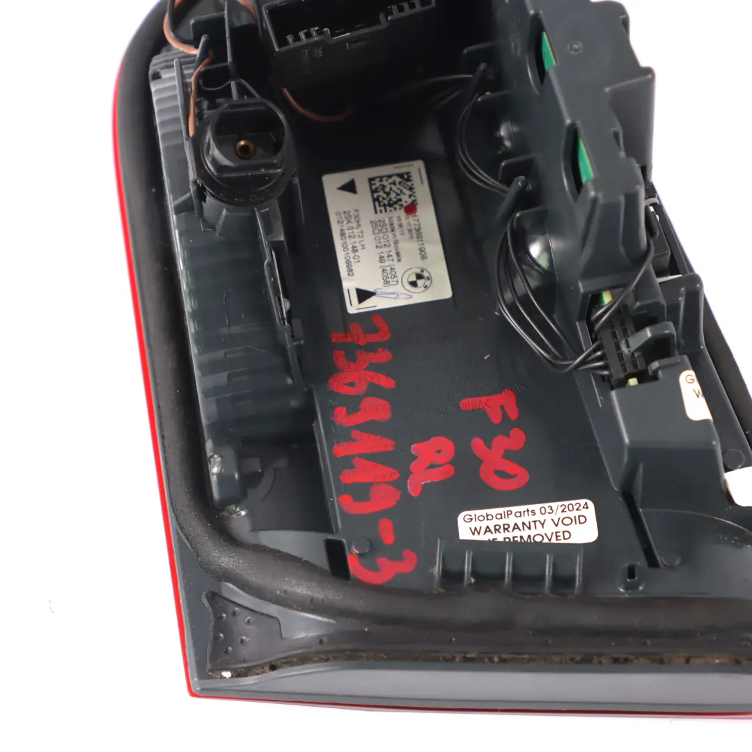 BMW F30 F31 F80 LCILampe dans le couvercle du coffre arrière gauche - SKU 7369119-3 - Numéro de pièce 7369119