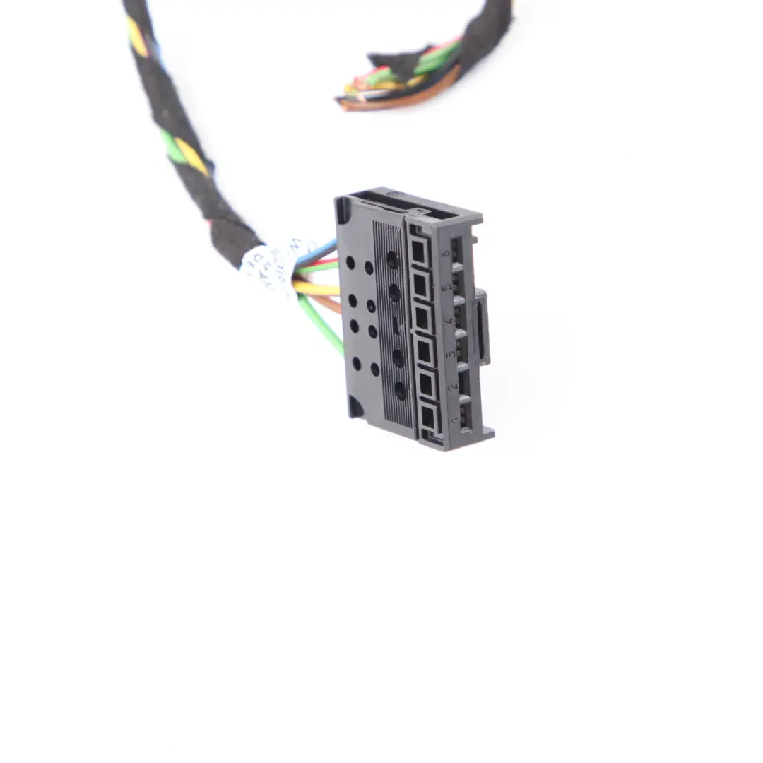 Socket Rear Right O/S Light Trunk Lid Boot Wiring 6984754 to BMW F30 F31 LCI Plug with Part number 7369120 BMW F30 F31 LCI Plug Socket Rear Right O/S Light Trunk Lid Boot Wiring 6984754 - SKU 7369120-2 - Part number 7369120