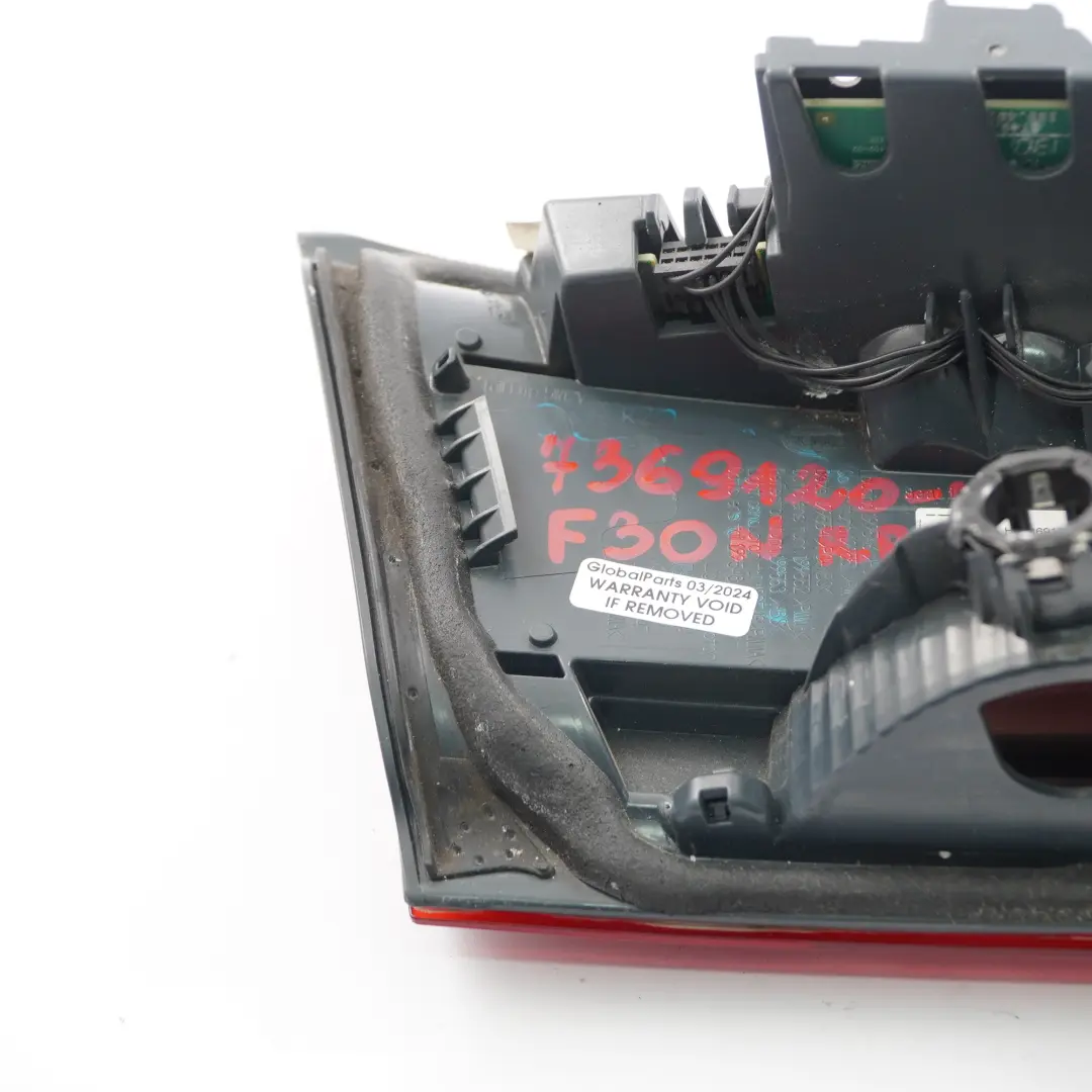 Lampe Arrière BMW F30 F31 LCI Lumière Droite Couvercle Coffre Porte pour à propos du numéro de pièce 7369120 Lampe Arrière BMW F30 F31 LCI Lumière Droite Couvercle Coffre Porte - SKU 7369120-4 - Numéro de pièce 7369120
