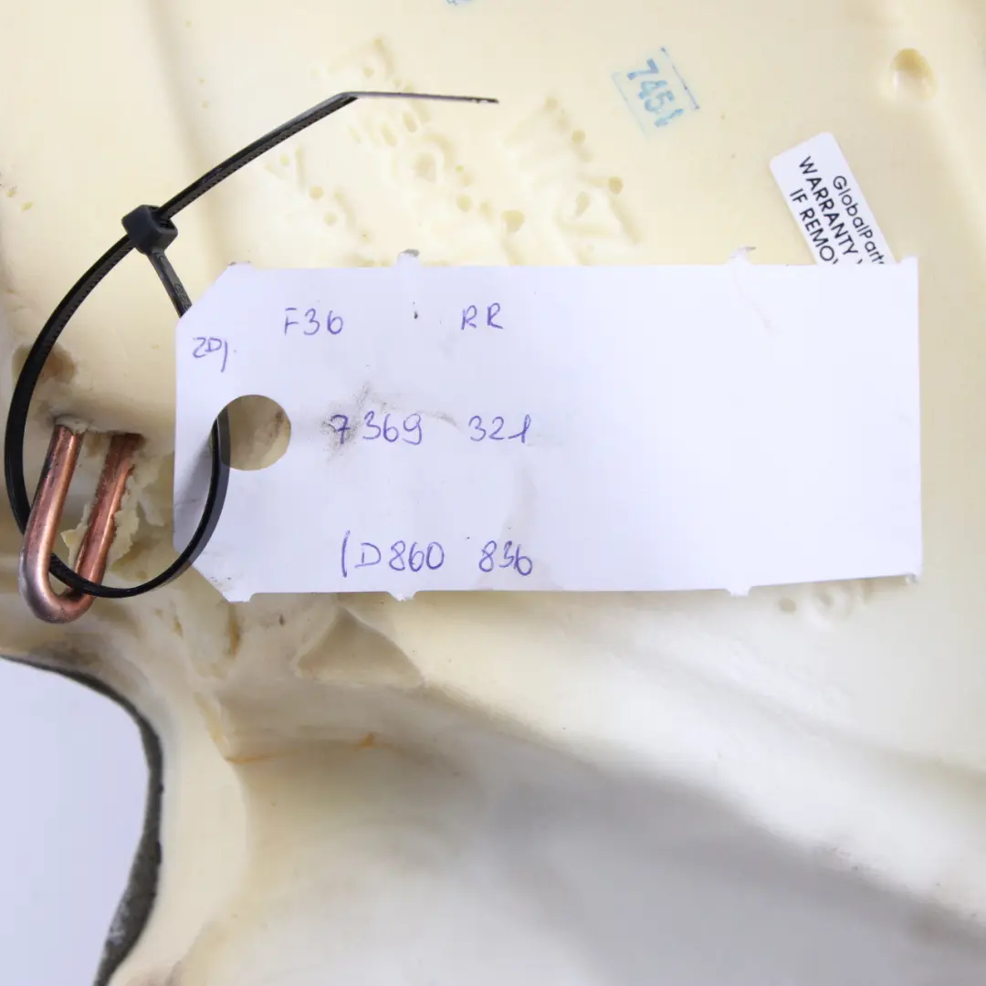 Finition Siège Arrière Droit Revêtement Cuir Ivory White pour BMW F36 à propos du numéro de pièce 7369321 BMW F36 Finition Siège Arrière Droit Revêtement Cuir Ivory White - SKU 7369321 - Numéro de pièce 7369321