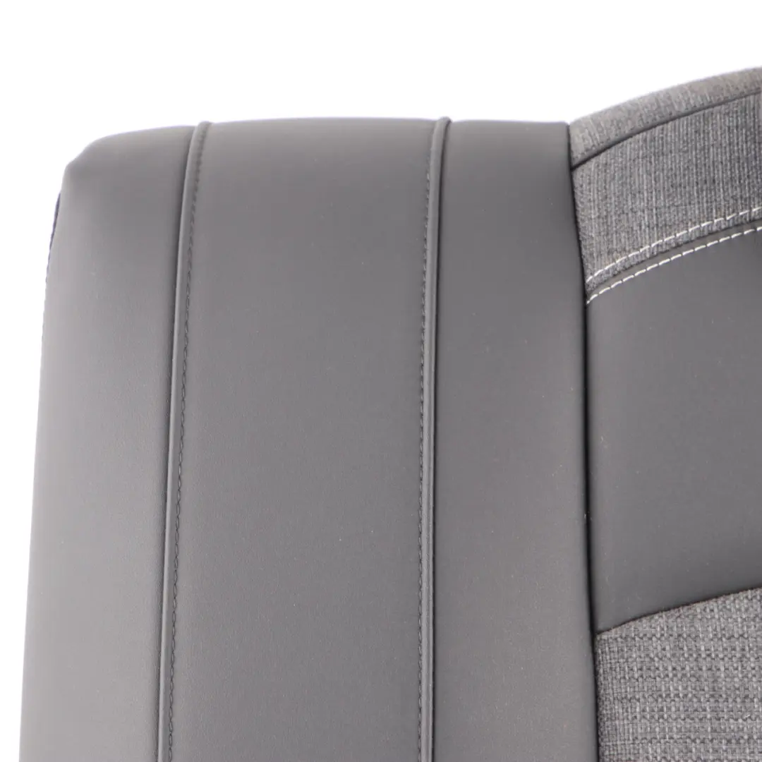 Sedile posteriore sinistro Schienale in similpelle Carbon Black Pearl per Mini F56 con numero di parte 7369517 Mini F56 Sedile posteriore sinistro Schienale in similpelle Carbon Black Pearl - SKU 7369517 - Numero di parte 7369517