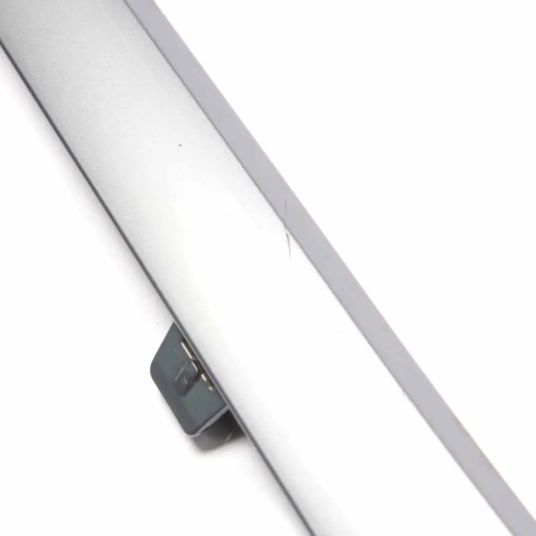 Faldón Lateral Delantero Derecho Tapa Puerta Gris Congelado para BMW I3 I01 con número de pieza 7369786 BMW I3 I01 Faldón Lateral Delantero Derecho Tapa Puerta Gris Congelado - SKU 7369786 - Número de pieza 7369786