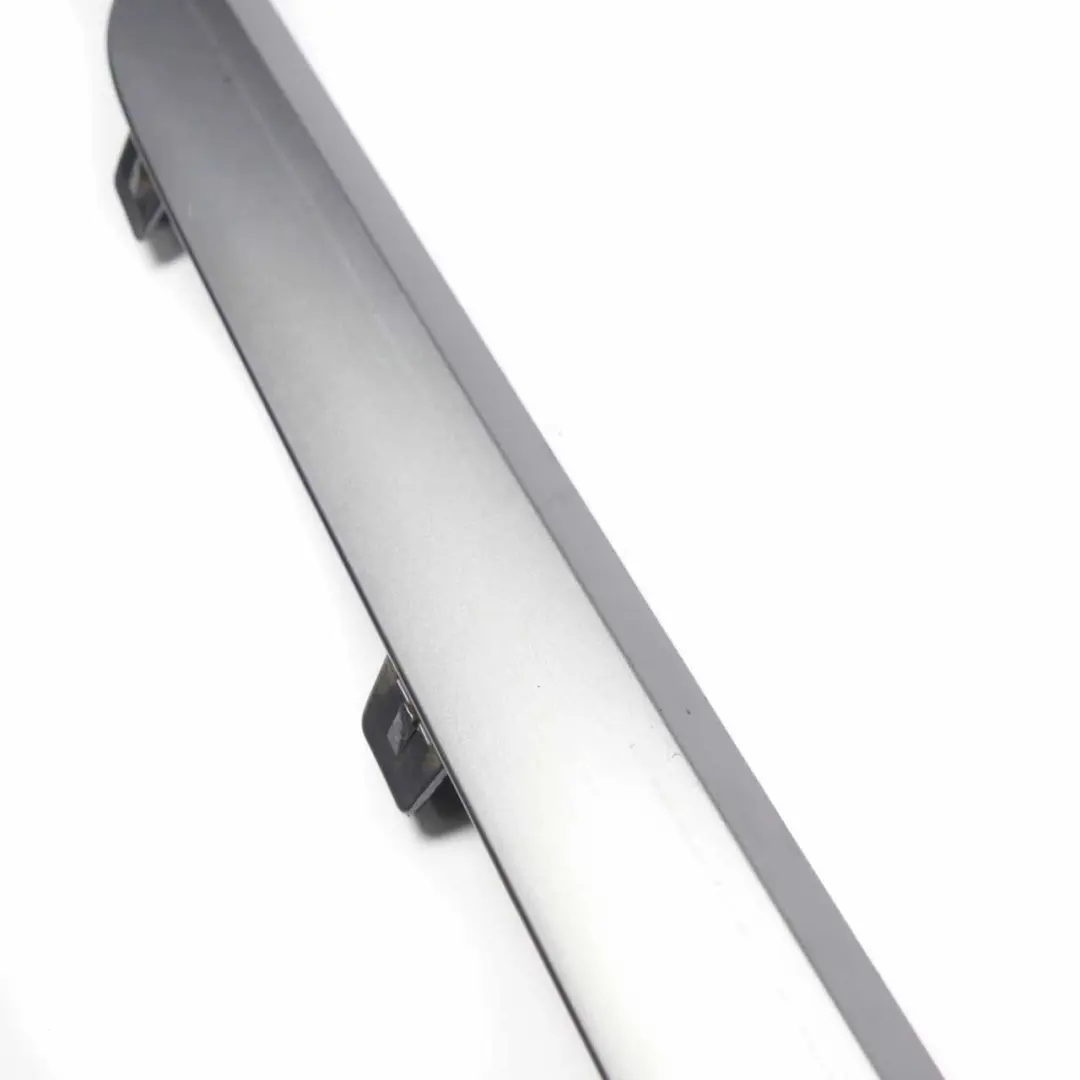 Gonna Anteriore Destra Porta Striscia Copertura Grigio per BMW I3 I01 con numero di parte 7369786 BMW I3 I01 Gonna Anteriore Destra Porta Striscia Copertura Grigio - SKU 7369786 - Numero di parte 7369786