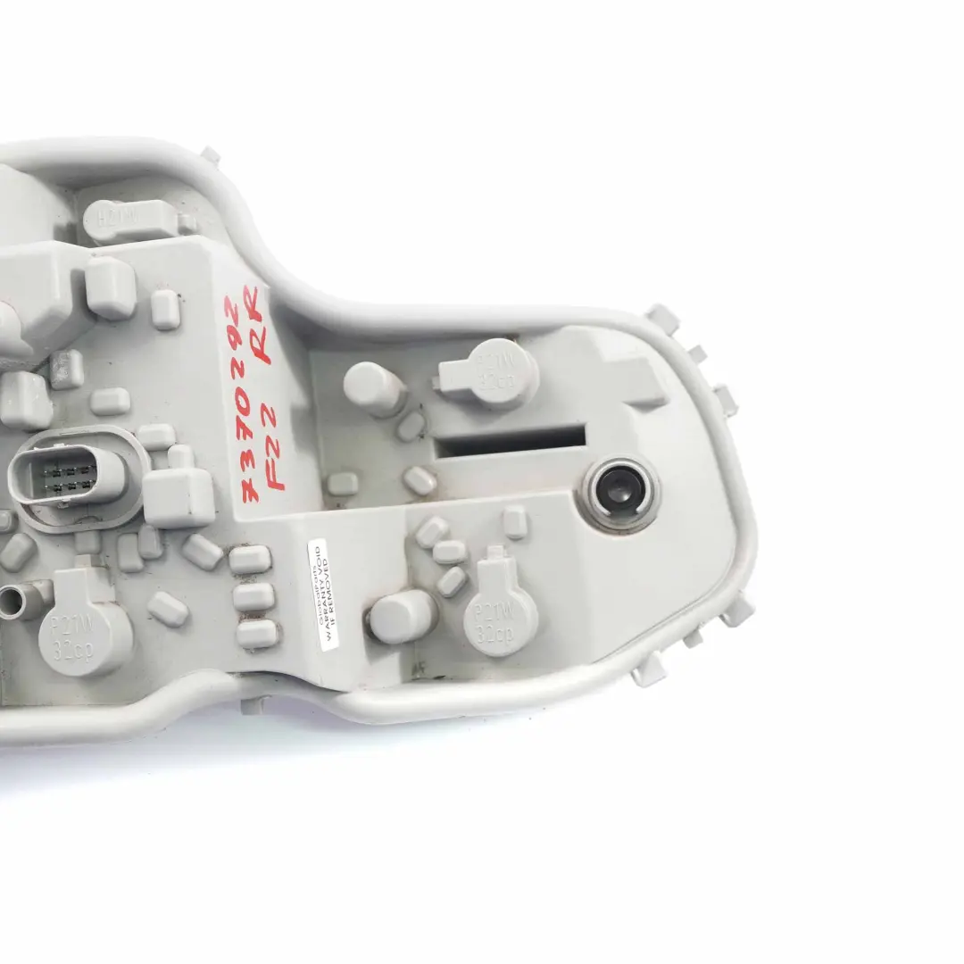 Panel żarówek prawy tył do BMW F22 F23 o numerze 7370292 BMW F22 F23 Panel żarówek prawy tył - SKU 7370292 - Numer Części 7370292