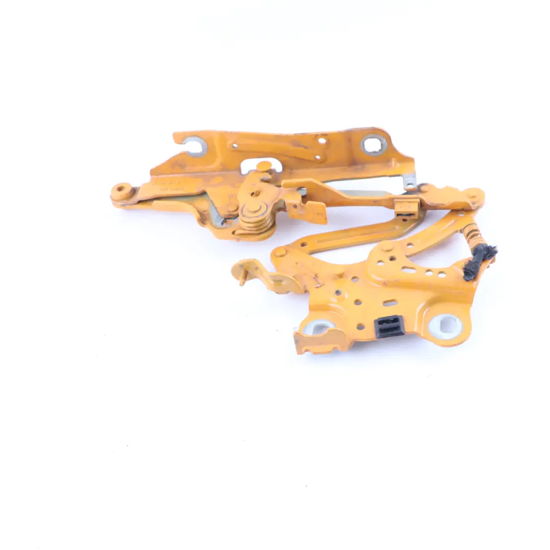 Hood Bonnet Engine Hinge Right O/S Volcanic Orange B70 7300566 to Mini F55 F56 F57 with Part number 7370302 Mini F55 F56 F57 Hood Bonnet Engine Hinge Right O/S Volcanic Orange B70 7300566 - SKU 7370302-VOR - Part number 7370302