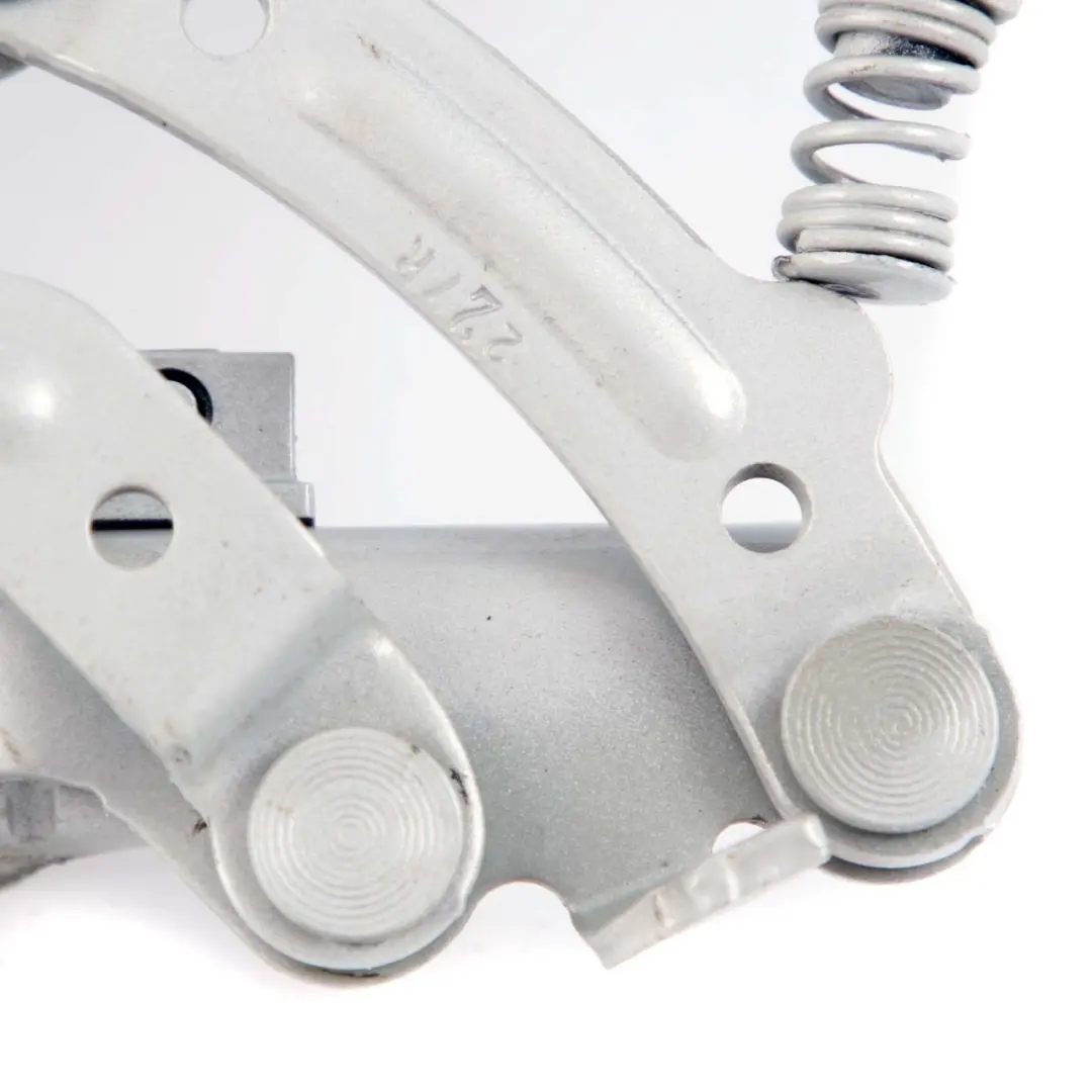 Right O/S Engine Hood Hinge Bonnet White Silver A62 7300566 to Mini Cooper F55 F56 with Part number 7370302 Mini Cooper F55 F56 Right O/S Engine Hood Hinge Bonnet White Silver A62 7300566 - SKU 7370302-WS - Part number 7370302