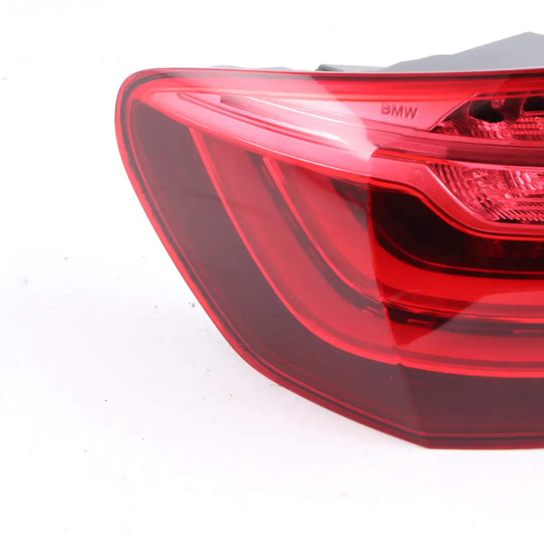 Lampada Bagagliaio Luce Posteriore Pannello Laterale Sinistro per BMW F11 con numero di parte 7370345 BMW F11 Lampada Bagagliaio Luce Posteriore Pannello Laterale Sinistro - SKU 7370345 - Numero di parte 7370345