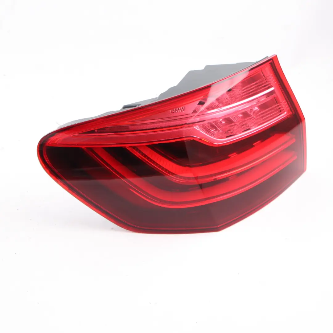 Lampada Bagagliaio Luce Posteriore Pannello Laterale Sinistro per BMW F11 con numero di parte 7370345 BMW F11 Lampada Bagagliaio Luce Posteriore Pannello Laterale Sinistro - SKU 7370345 - Numero di parte 7370345