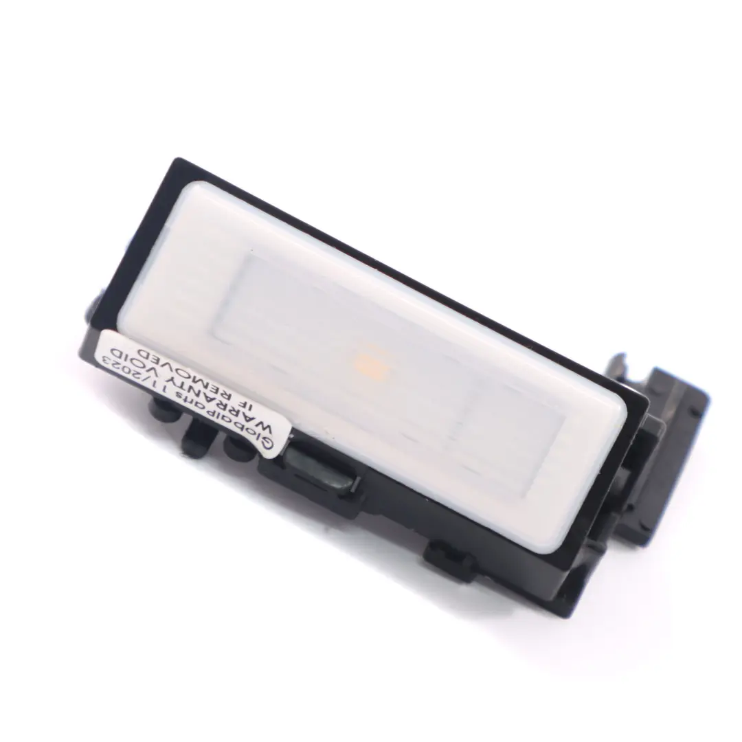 Luce Sedile Anteriore Msport Interno Porta Piedi Lampada per BMW F40 F46 F48 con numero di parte 7371125 BMW F40 F46 F48 Luce Sedile Anteriore Msport Interno Porta Piedi Lampada - SKU 7371125 - Numero di parte 7371125