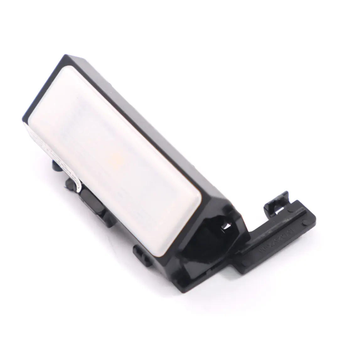 Luz Asiento Delantero Msport Interior Footwell Soporte para BMW F40 F46 F48 con número de pieza 7371125 BMW F40 F46 F48 Luz Asiento Delantero Msport Interior Footwell Soporte - SKU 7371125 - Número de pieza 7371125