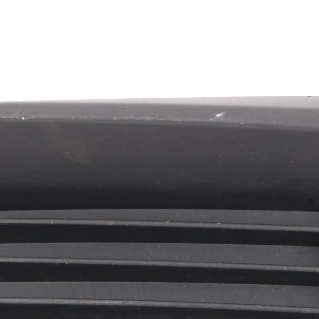 Copertura fendinebbia anteriore sinistro Griglia Trim per BMW F20 F21 LCI con numero di parte 7371665 BMW F20 F21 LCI Copertura fendinebbia anteriore sinistro Griglia Trim - SKU 7371665 - Numero di parte 7371665