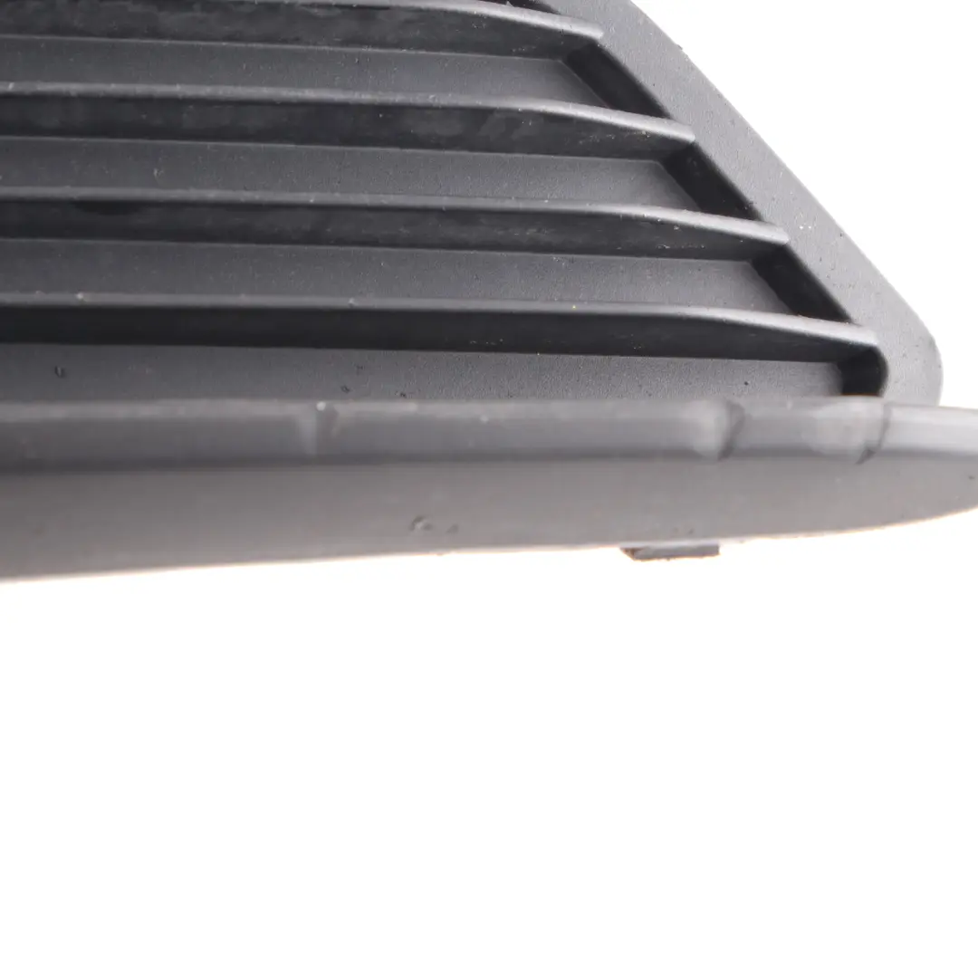 Copertura fendinebbia anteriore sinistro Griglia Trim per BMW F20 F21 LCI con numero di parte 7371665 BMW F20 F21 LCI Copertura fendinebbia anteriore sinistro Griglia Trim - SKU 7371665 - Numero di parte 7371665