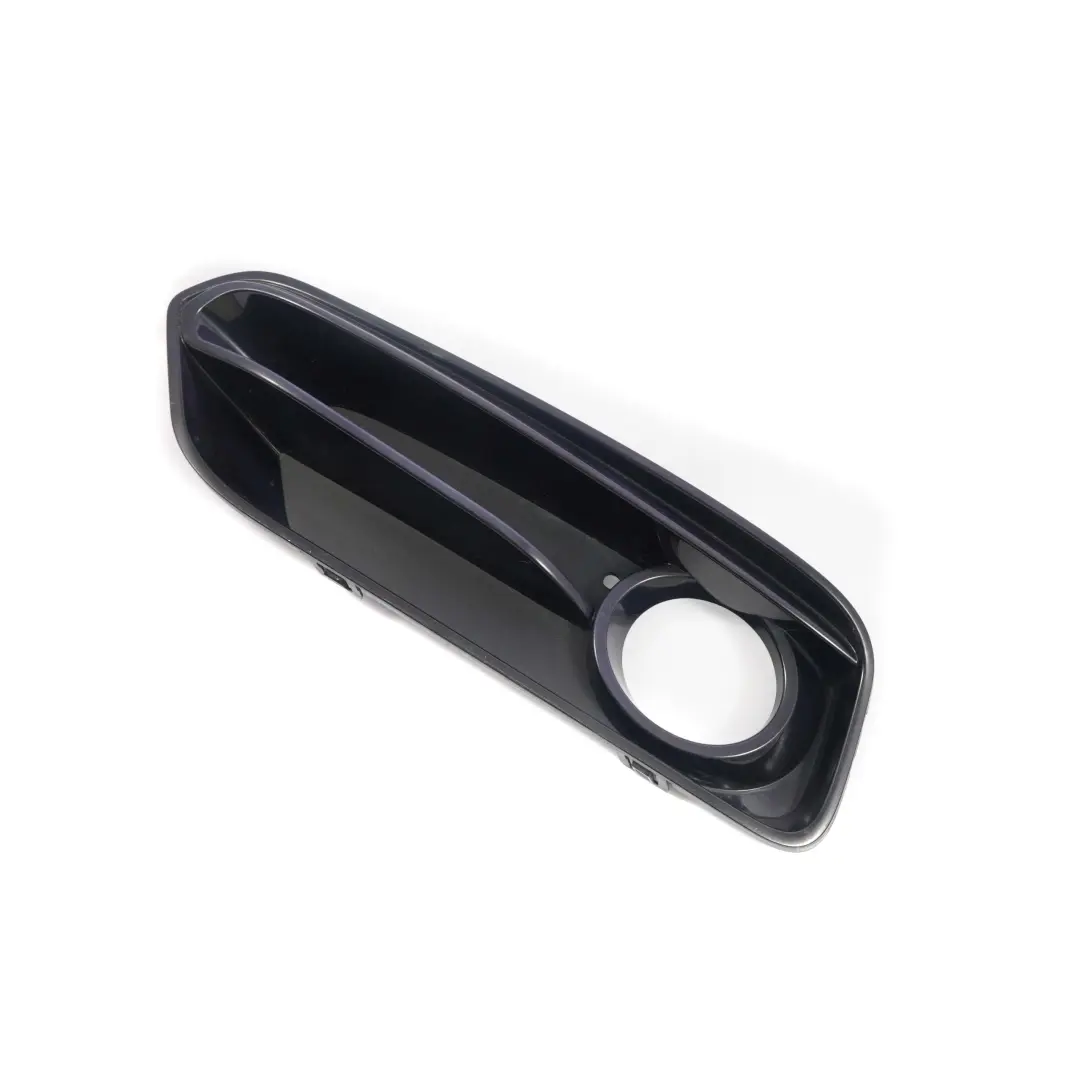 Atrapa Kratka Zderzaka Lewy Przód do BMW F20 F21 o numerze 7371667 BMW F20 F21 Atrapa Kratka Zderzaka Lewy Przód - SKU 7371667 - Numer Części 7371667