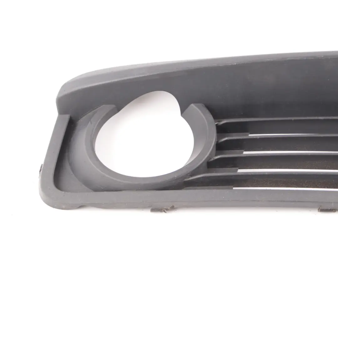 BMW F20 F21 LCI Grille Protection Pare Chocs Avant Droit Antibrouillard - SKU 7371670 - Numéro de pièce 7371670
