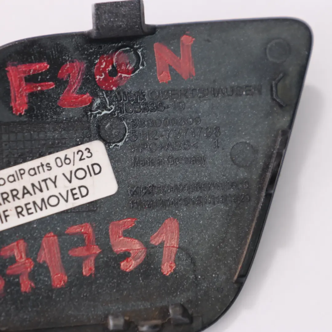 BMW F20 LCI Parachoques trasero remolque Ojo Gancho Cubierta Flap Negro 7371738 - SKU 7371751 - Número de pieza 7371751
