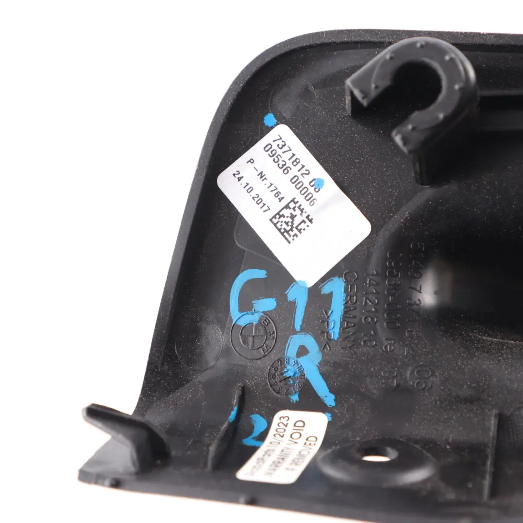 Trunk Lid Tailgate Hinge Cover Rear Right O/S Trim Panel to BMW G11 G12 with Part number 7371812 BMW G11 G12 Trunk Lid Tailgate Hinge Cover Rear Right O/S Trim Panel - SKU 7371812 - Part number 7371812