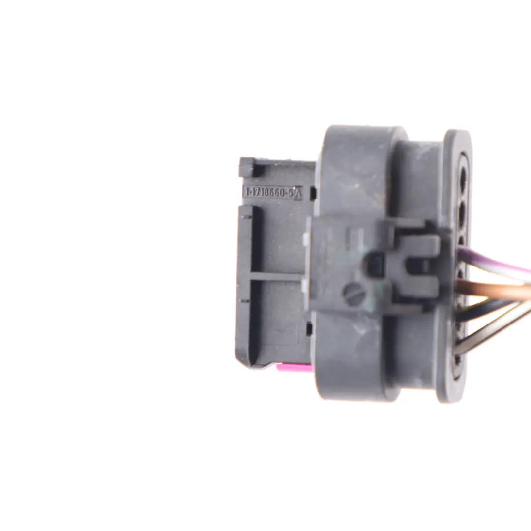 BMW F31 LCI Luz Trasera Panel Lateral Izquierda Enchufe Cableado 1-2141397-1 - SKU 7372209-3 - Número de pieza 7372209