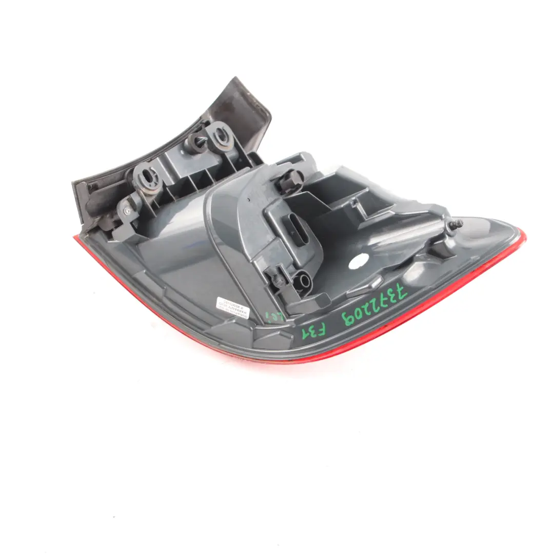 BMW F31 LCI Lewa Lampa Tylna Błotnika Lewy Tył - SKU 7372209 - Numer Części 7372209