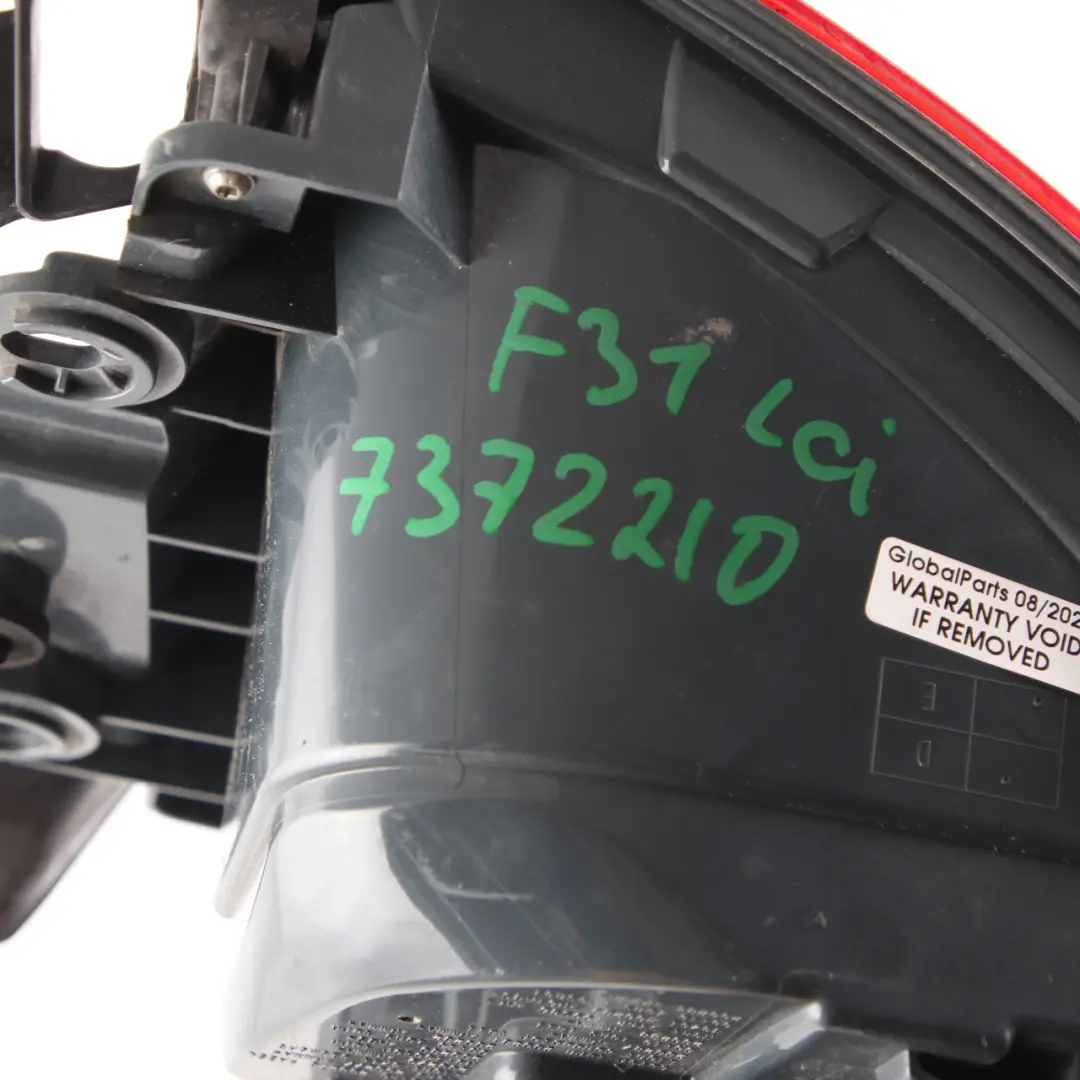 Feu Arrière BMW F31 LCI Éclairage dans le panneau latéral droit pour à propos du numéro de pièce 7372210 Feu Arrière BMW F31 LCI Éclairage dans le panneau latéral droit - SKU 7372210 - Numéro de pièce 7372210