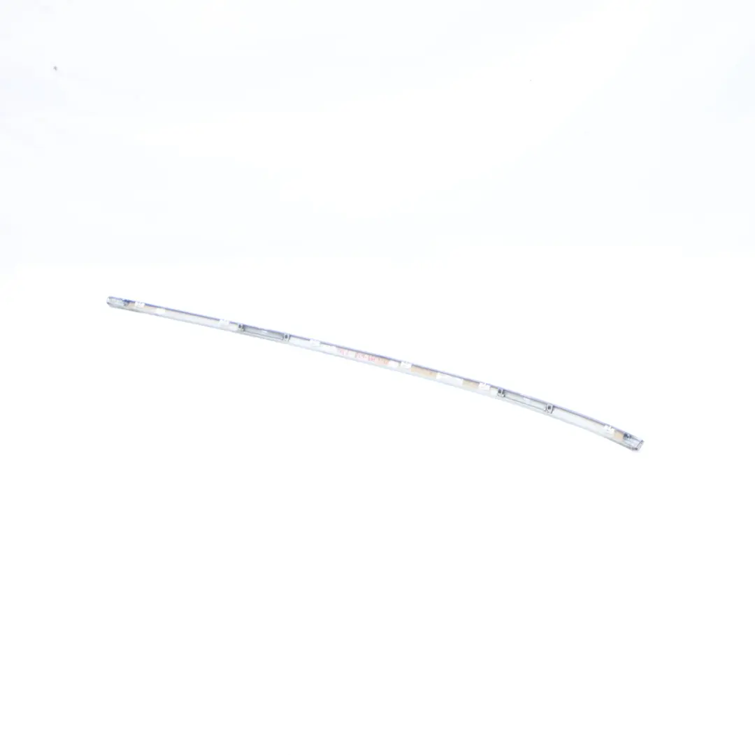 Modanatura tetto sinistro Striscia di rivestimento Glacier Silver - A83 per BMW F36 con numero di parte 7372799 BMW F36 Modanatura tetto sinistro Striscia di rivestimento Glacier Silver - A83 - SKU 7372799-GSB - Numero di parte 7372799