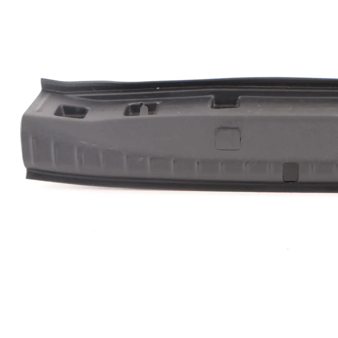 Listwa Osłona Progu Krawędzi Bagażnika do BMW G30 o numerze 7373574 BMW G30 Listwa Osłona Progu Krawędzi Bagażnika - SKU 7373574 - Numer Części 7373574