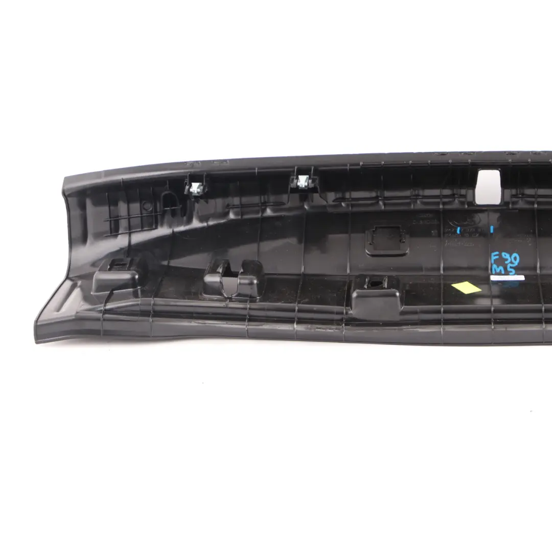 Carga Umbral Tapa Maletero Borde Trasero Trima para BMW G30 con número de pieza 7373574 BMW G30 Carga Umbral Tapa Maletero Borde Trasero Trima - SKU 7373574 - Número de pieza 7373574