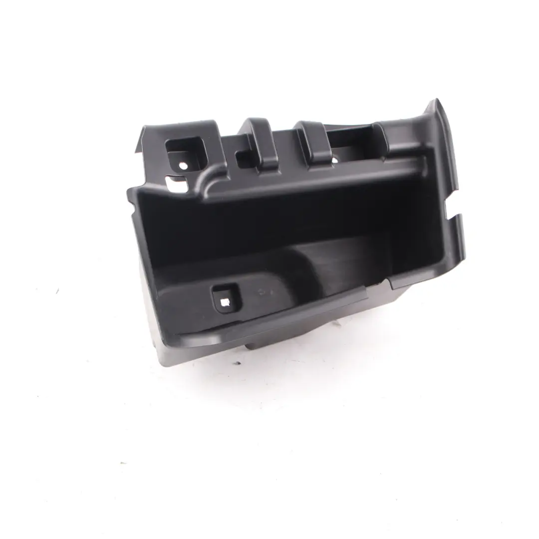 Vaschetta portaoggetti bagagliaio posteriore sinistra Nero per BMW G30 con numero di parte 7373579 BMW G30 Vaschetta portaoggetti bagagliaio posteriore sinistra Nero - SKU 7373579 - Numero di parte 7373579