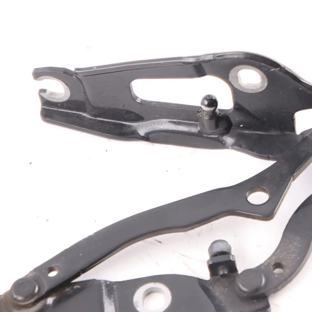BMW F22 F23 Kofferraumdeckelscharnier links Schwarz Saphir Metallic 475 7304557 - SKU 7373847-BS - Teilenummer 7373847