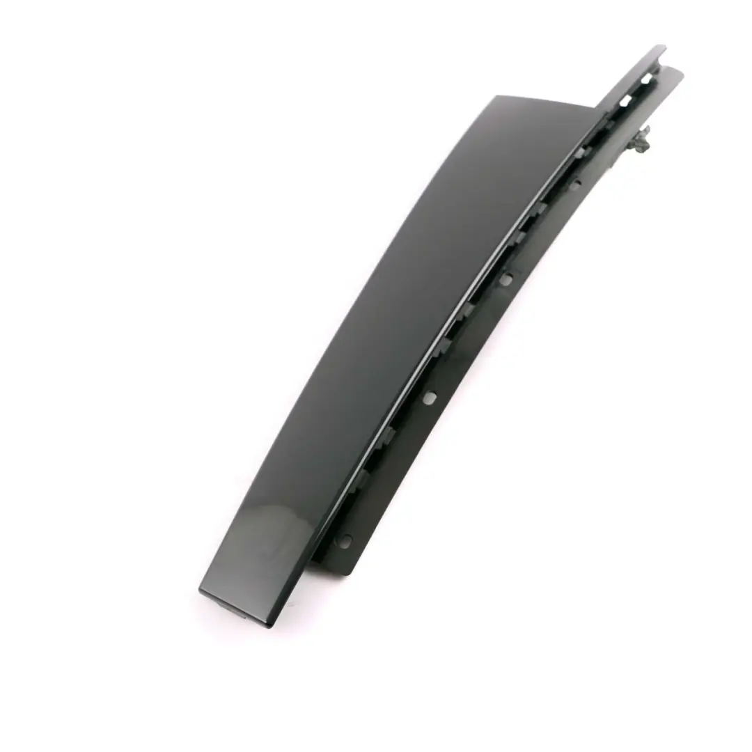 BMW F45 Active Tourer Tapa Columna B Puerta Trasera Derecha Negro - SKU 7373924 - Número de pieza 7373924