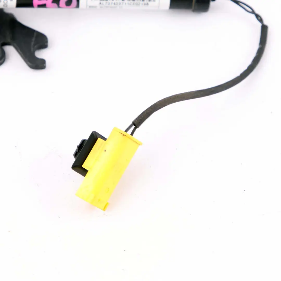 Siłownik Nabój Pirotechniczny Maski Silnika Lewy FGS do Mini F60 o numerze 7374237 Mini F60 Siłownik Nabój Pirotechniczny Maski Silnika Lewy FGS - SKU 7374237 - Numer Części 7374237