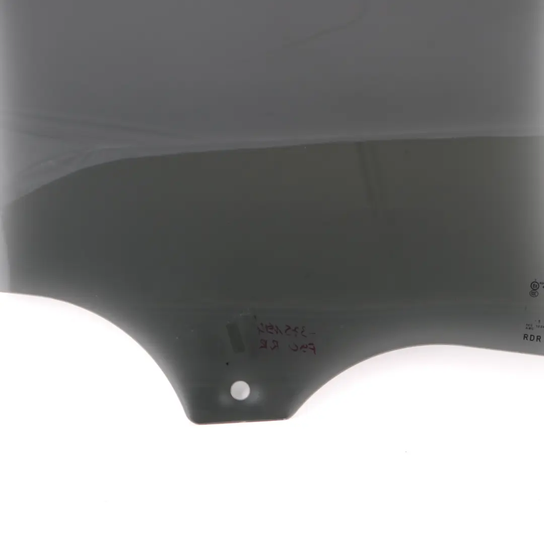 Ventana Lateral Verde Puerta Trasera Derecha AS3 Negro SSG para BMW G30 con número de pieza 7375194 BMW G30 Ventana Lateral Verde Puerta Trasera Derecha AS3 Negro SSG - SKU 7375194 - Número de pieza 7375194