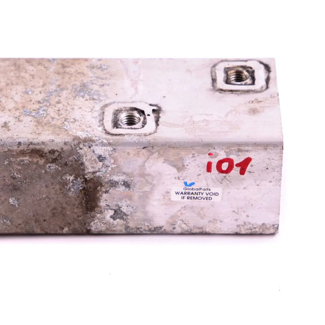 Élément de déformation du support pare-chocs arrière droit pour BMW i3 I01 à propos du numéro de pièce 7375468 BMW i3 I01 Élément de déformation du support pare-chocs arrière droit - SKU 7375468 - Numéro de pièce 7375468