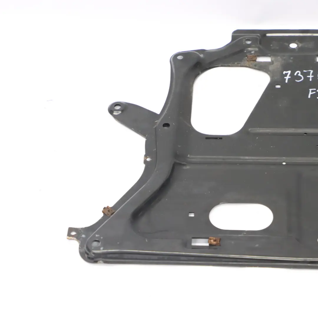 Compartimiento del Motor Cubierta Panel Bajo Capo xDrive para BMW F20 F30 F31 con número de pieza 7376346 BMW F20 F30 F31 Compartimiento del Motor Cubierta Panel Bajo Capo xDrive - SKU 7376346 - Número de pieza 7376346