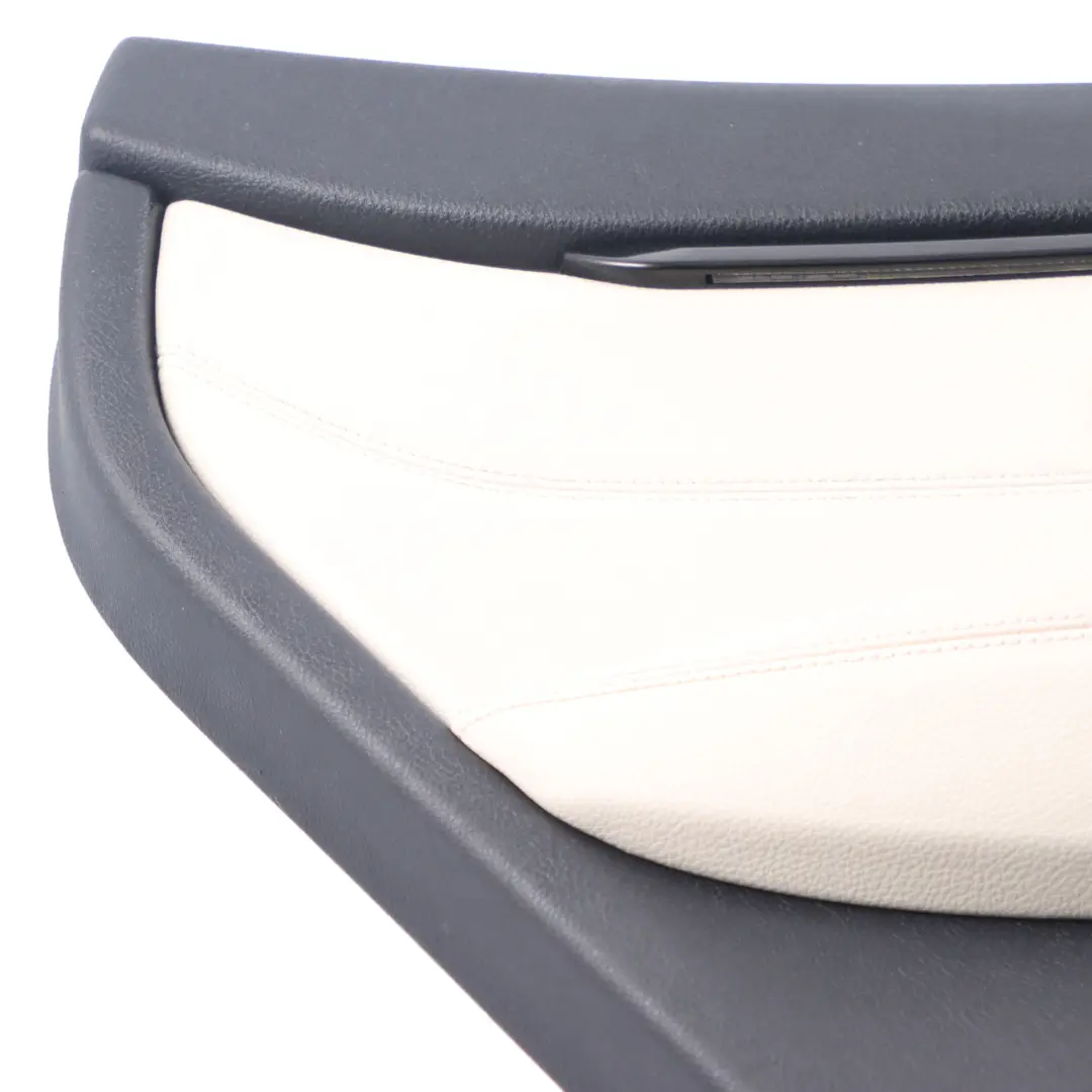 Tarjeta de puerta trasera izquierda Panel de revestimiento cuero blanco para BMW F36 con número de pieza 7376355 BMW F36 Tarjeta de puerta trasera izquierda Panel de revestimiento cuero blanco - SKU 7376355-1 - Número de pieza 7376355