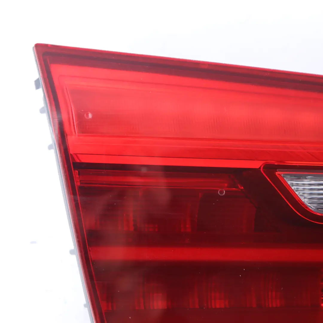 Fanale posteriore BMW F90 M5 G30 Luce LED Baule Coperchio Portellone Sinistro per con numero di parte 7376473 Fanale posteriore BMW F90 M5 G30 Luce LED Baule Coperchio Portellone Sinistro - SKU 7376473 - Numero di parte 7376473