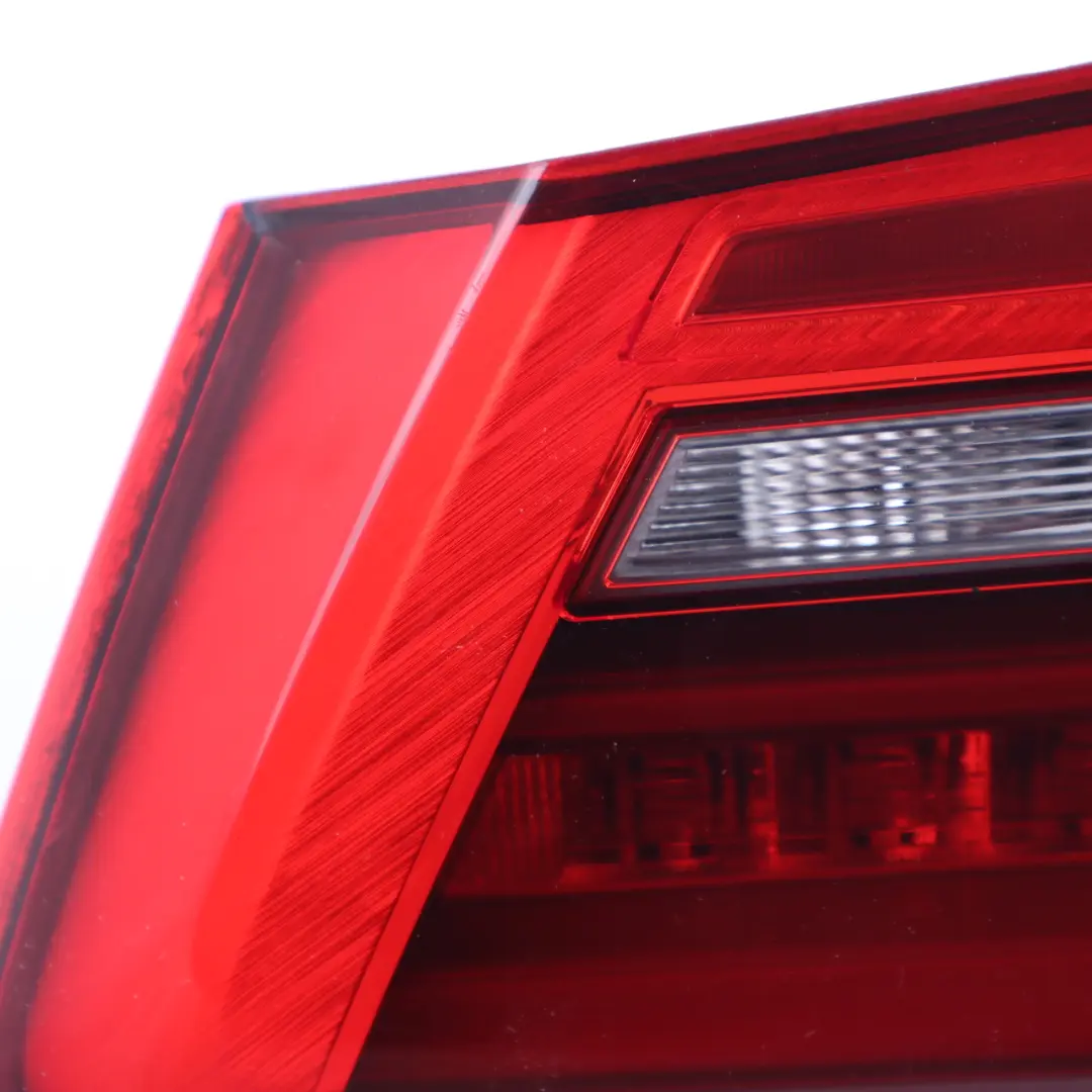 Luz Trasera BMW G30 F90 M5 Derecha Tapa Maletero Bota Portón Trasero para con número de pieza 7376474 Luz Trasera BMW G30 F90 M5 Derecha Tapa Maletero Bota Portón Trasero - SKU 7376474 - Número de pieza 7376474