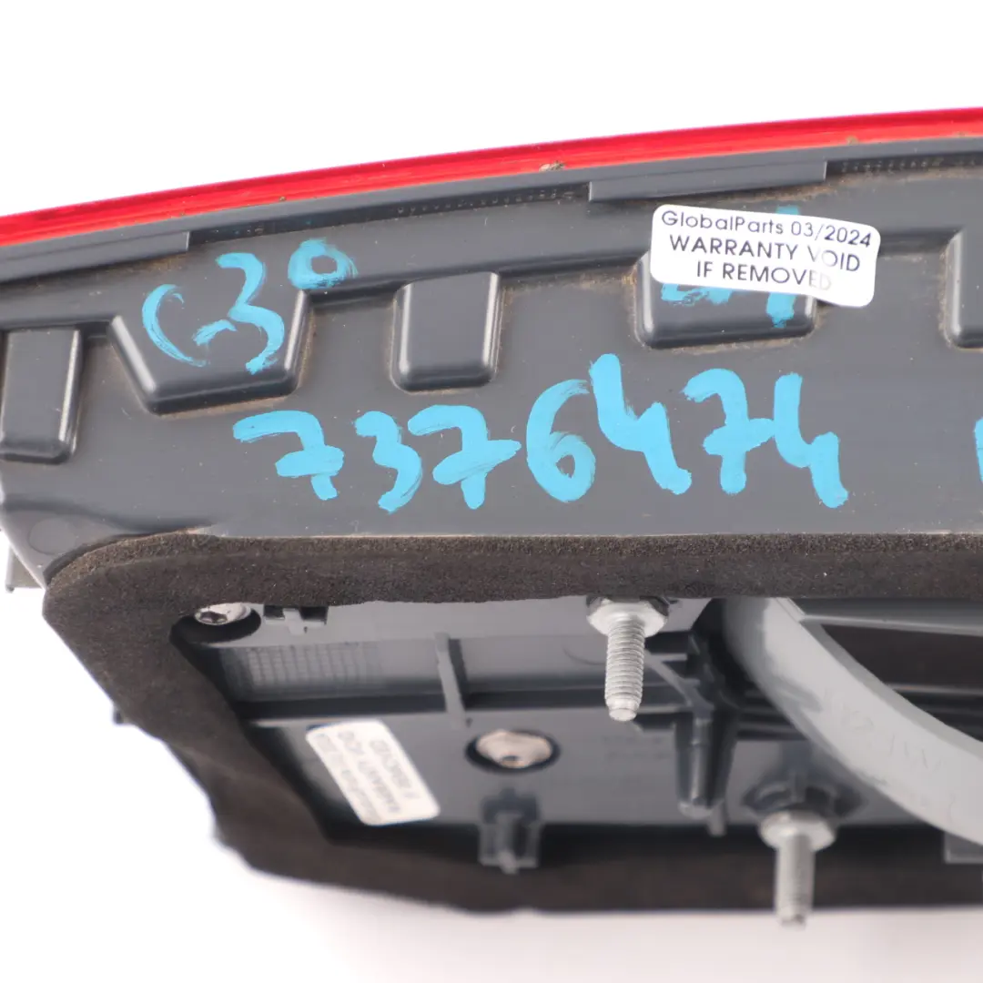 Lampa Pokrywy Klapy Bagażnika Tylna Prawy Tył do BMW G30 F90 M5 o numerze 7376474 BMW G30 F90 M5 Lampa Pokrywy Klapy Bagażnika Tylna Prawy Tył - SKU 7376474 - Numer Części 7376474