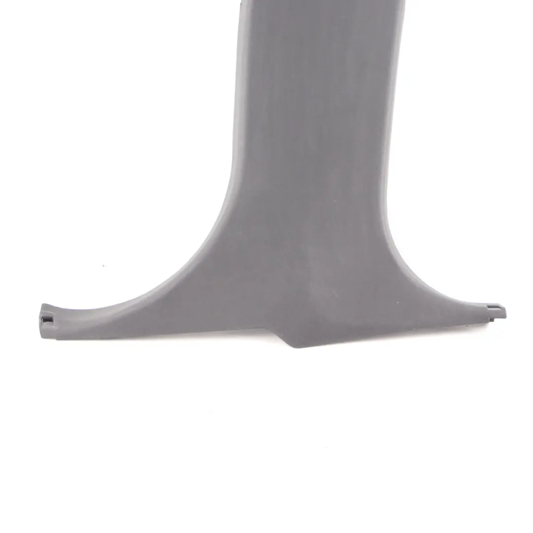 Copripilastro Colonna B Pannello inferiore destro Nero 7332818 per BMW X1 F48 con numero di parte 7376894 BMW X1 F48 Copripilastro Colonna B Pannello inferiore destro Nero 7332818 - SKU 7376894 - Numero di parte 7376894