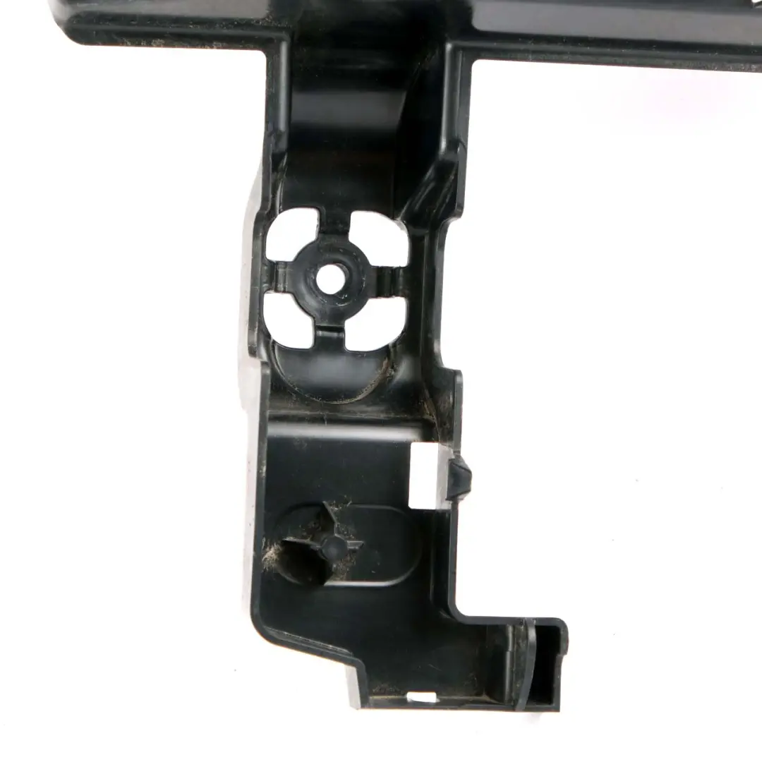 Supporto Guida Staffa Paraurti Posteriore Sinistra per BMW F45 LCI con numero di parte 7376925 BMW F45 LCI Supporto Guida Staffa Paraurti Posteriore Sinistra - SKU 7376925 - Numero di parte 7376925