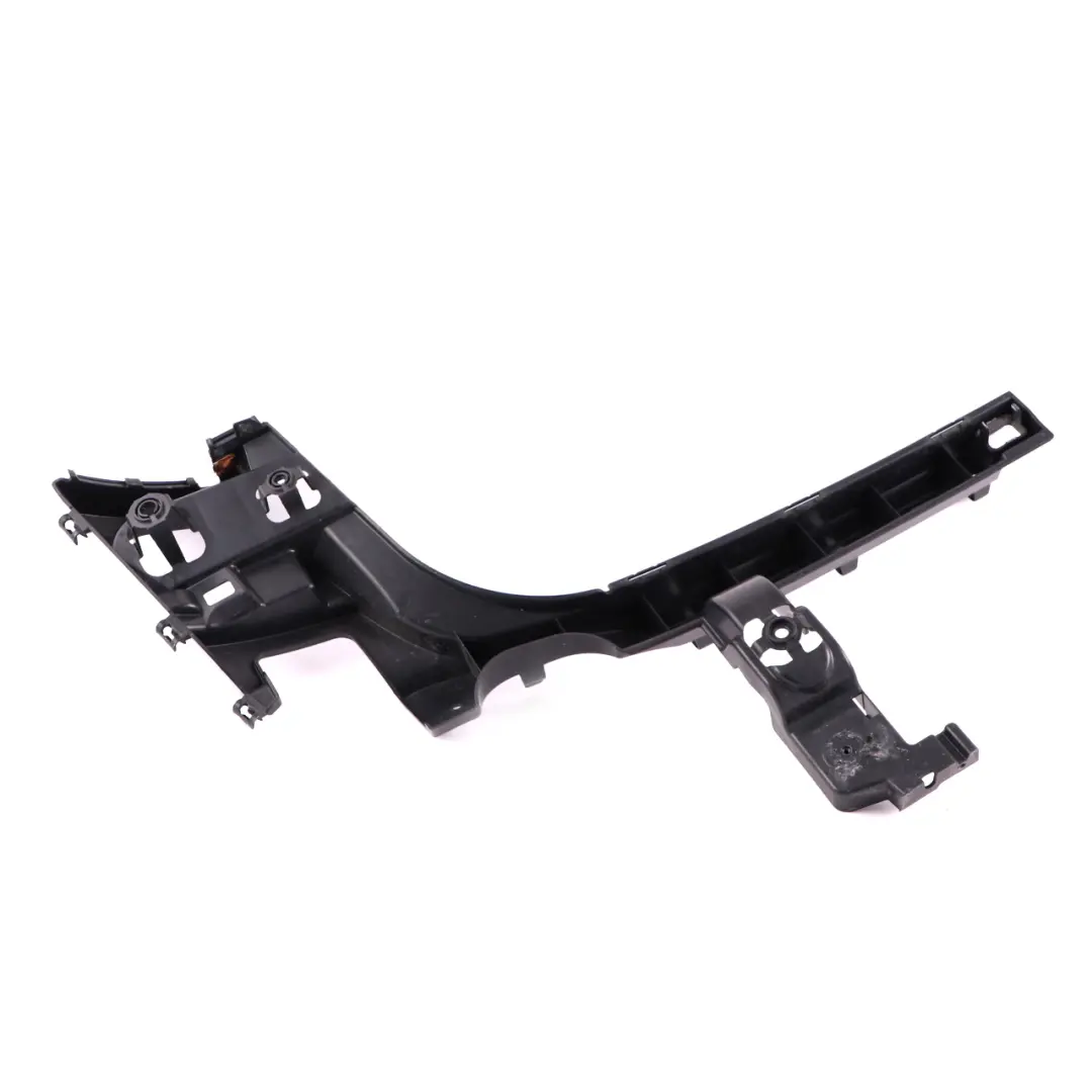 Supporto guida paraurti posteriore destro per BMW Serie 2 F45 LCI con numero di parte 7376926 BMW Serie 2 F45 LCI Supporto guida paraurti posteriore destro - SKU 7376926 - Numero di parte 7376926