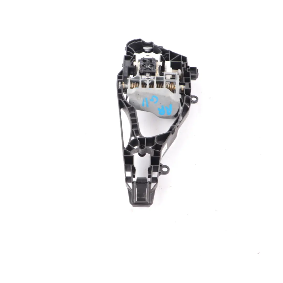Supporto Maniglia Porta Anteriore Posteriore Destra per BMW G11 con numero di parte 7377242 BMW G11 Supporto Maniglia Porta Anteriore Posteriore Destra - SKU 7377242 - Numero di parte 7377242