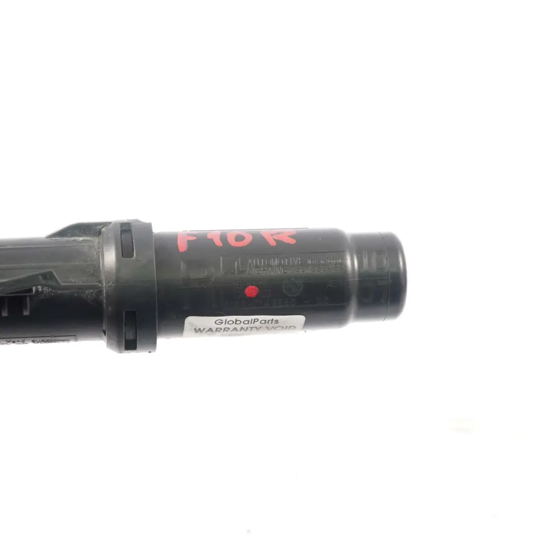  Ugello Lavafari BMW F10 Getto Di Spruzzo Per Pulizia Lampada Destro - SKU 7377668 - Numero di parte 7377668