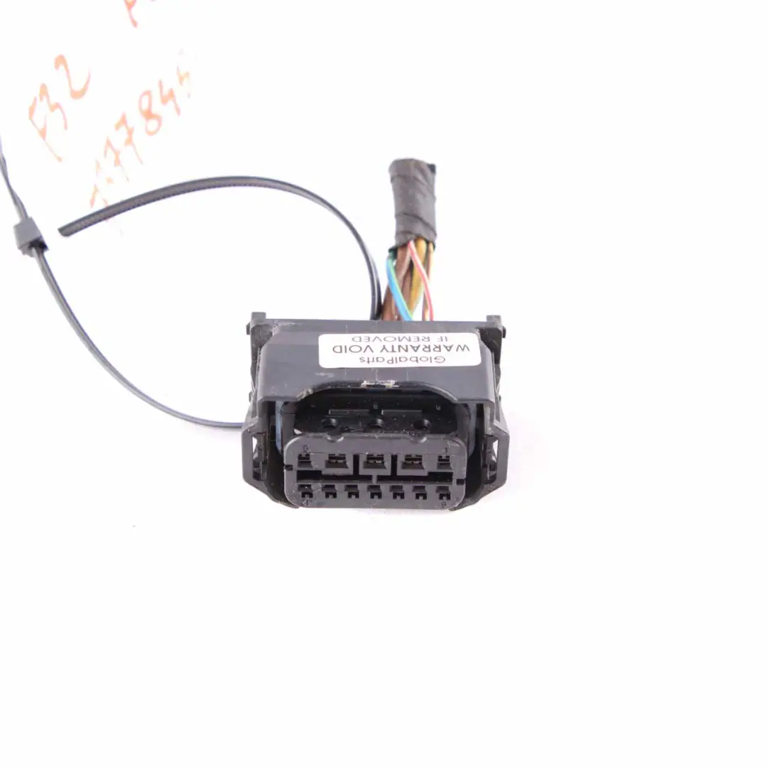 BMW F32 F80 M3 F82 M4 Wtyczka Reflektora Bi-Xenon Lewa 6925638 - SKU 7377845-1 - Numer Części 7377845