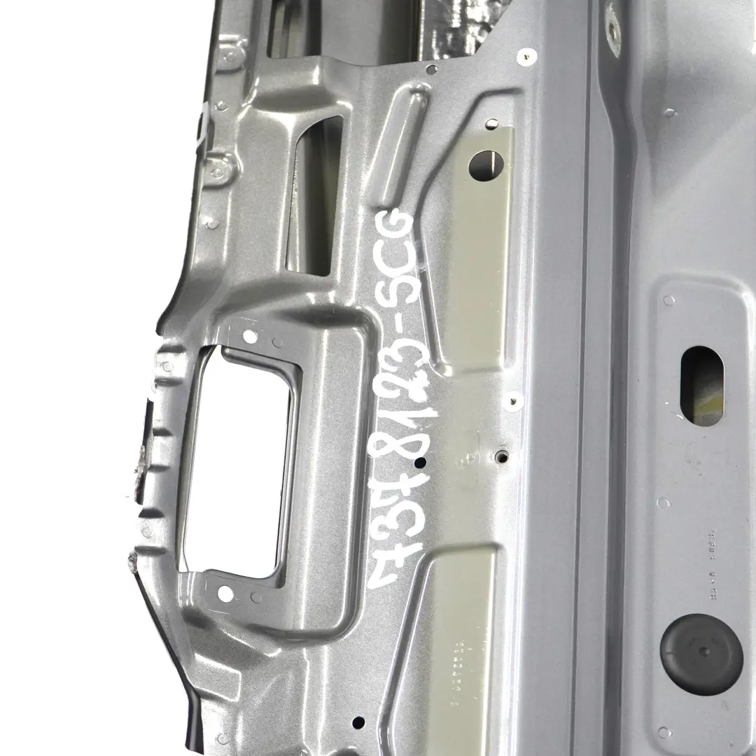 Maletero Tapa Portón Trasero Panel Inferior Gris Spacegrau - A52 para BMW X5 F15 con número de pieza 7378123 BMW X5 F15 Maletero Tapa Portón Trasero Panel Inferior Gris Spacegrau - A52 - SKU 7378123-SCG - Número de pieza 7378123